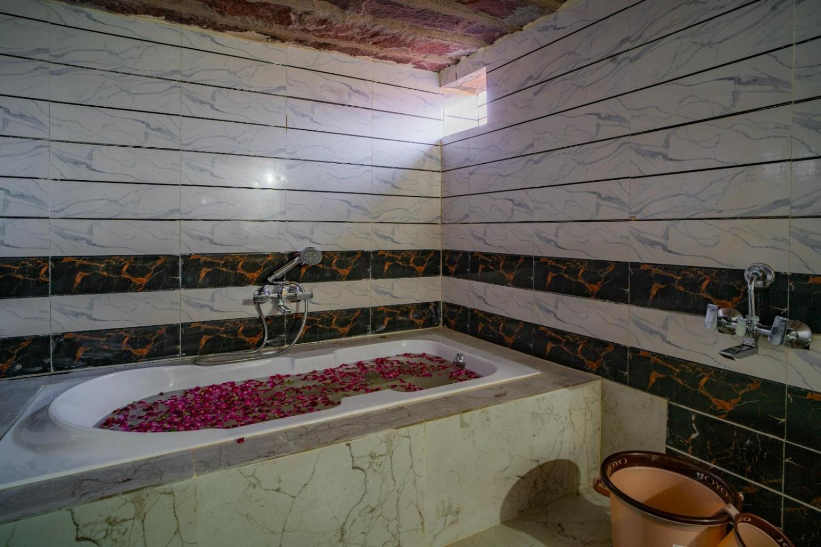 Khamma Ghani Resort With Pool 斋沙默尔 外观 照片
